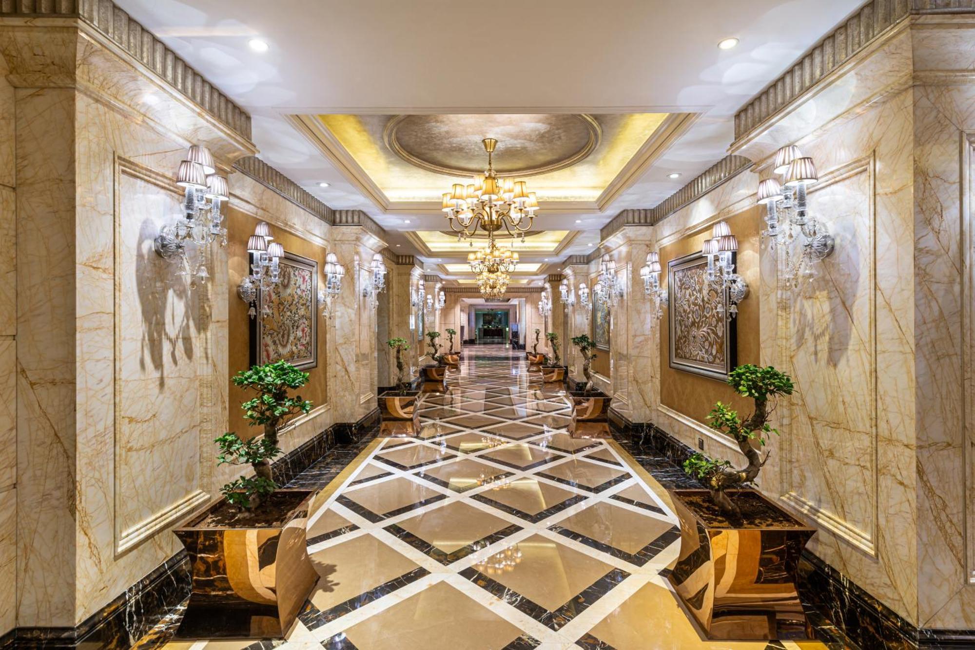 Narcissus Riyadh Hotel & Spa Exterior foto The lobby of the hotel