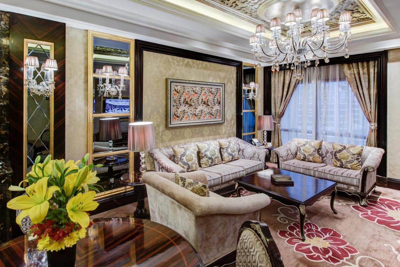 Narcissus Riyadh Hotel & Spa Exterior foto A living room in a luxury home